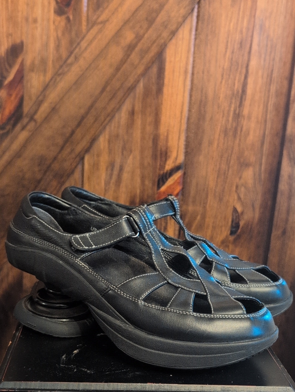 Z-Coil Z Breeze Women's Sz 9 Black Strappy Mary Janes